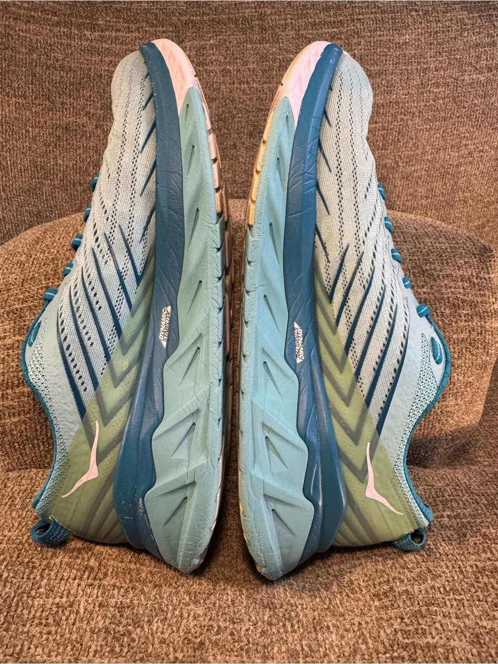 HOKA One One Arahi 4 Women’s Running Shoe Size 10 - Picture 4 of 11